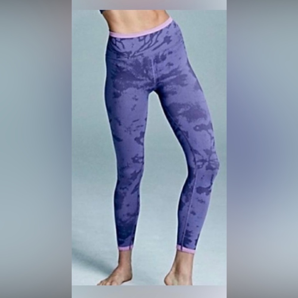 FREE PEOPLE HAPPINESS RUNS LEGGINGS